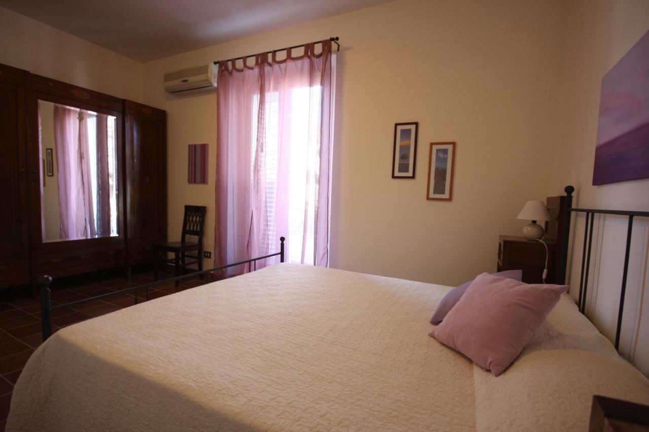 Porta Del Vento Bed & Breakfast Giardini Naxos Bagian luar foto