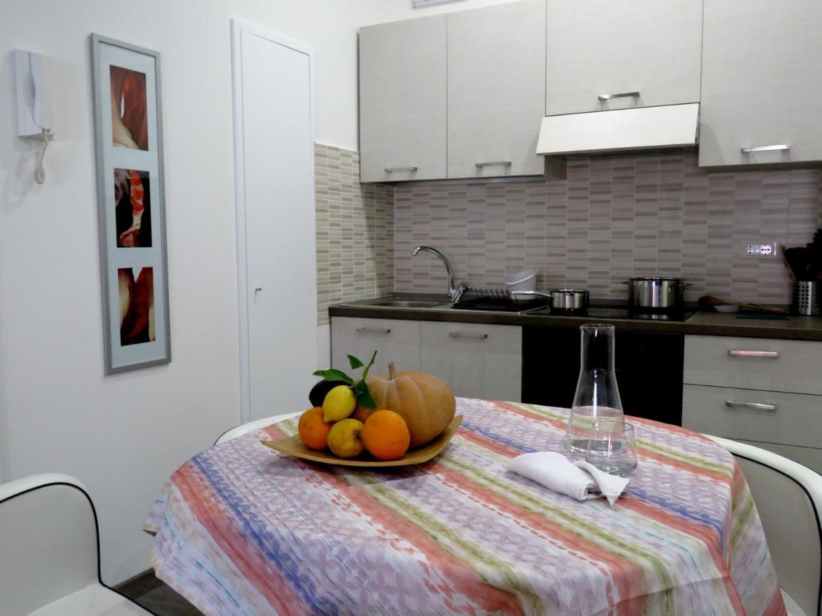 Porta Del Vento Bed & Breakfast Giardini Naxos Bagian luar foto